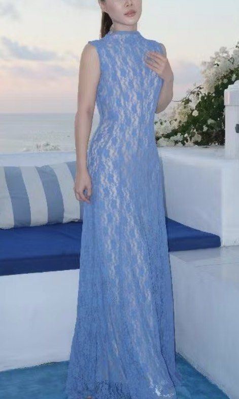 With Love The Brand Blue Dress (Kategori: Gaun & Rok) berada di Jakarta Selatan. Dikirim oleh localsprid3 (ID iklan 1447617885, Gambar 1). Deskripsi: Almost used for an event tp gak jadiii, sdh dicuci :) says XS but i’m an M it fits.
