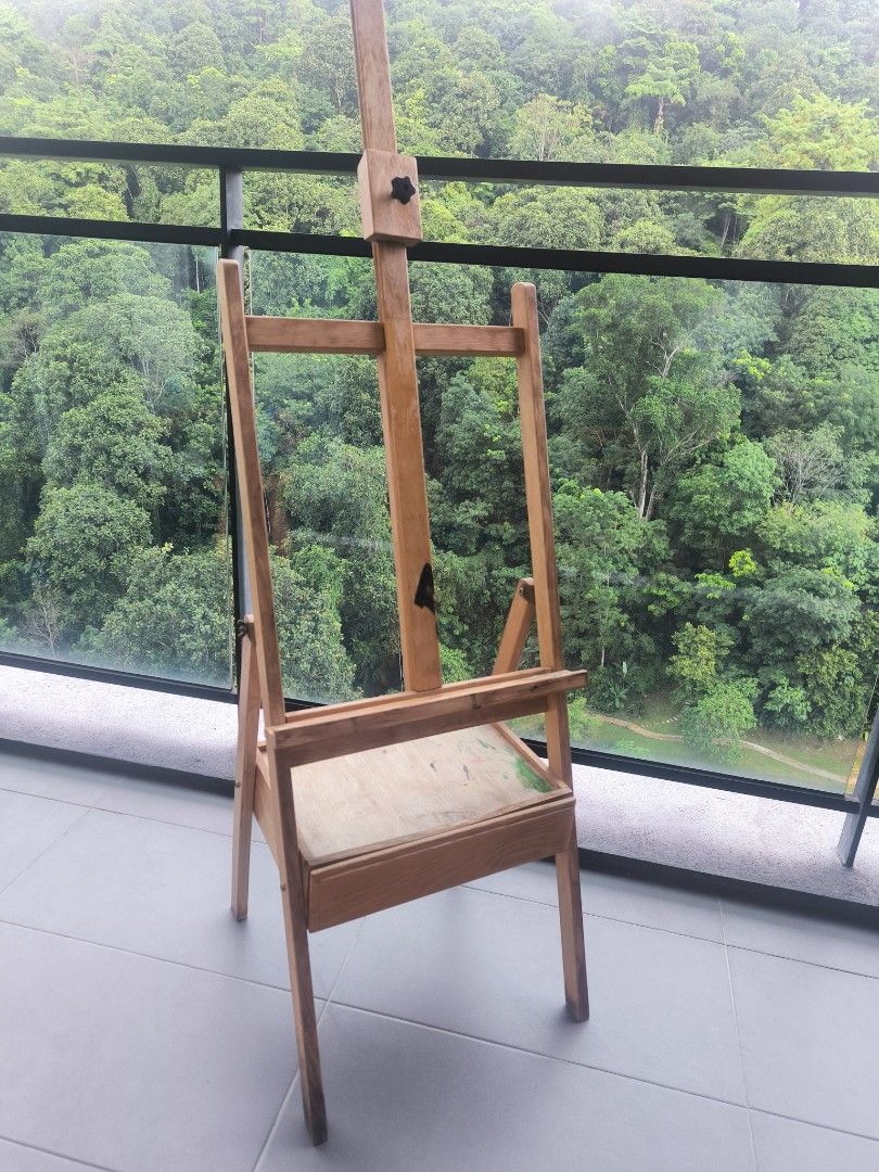 Wooden Art Easel (Category: Art & Prints) located in Kuala Lumpur. Submitted by camperyee (Listing ID 1447536498, Image 1). Description: - wooden easel - Adjustable height for various canvas sizes .
