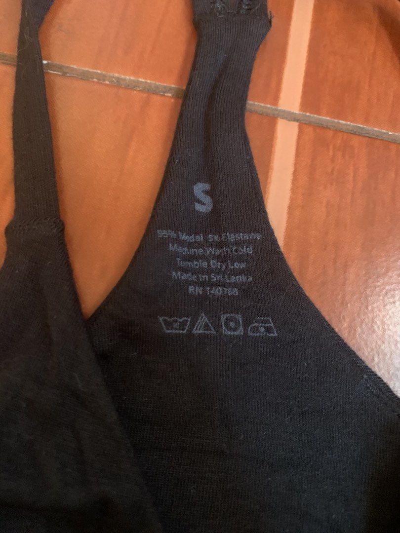 Woxer Boss Bralette Racerback/ black/ S (Category: Undergarments & Loungewear) located in Antipolo. Submitted by TheOne21 (Listing ID 1447570694, Image 3). Description: 4 pieces available bralette also available 4 pieces boyshort xs same style 200 pesos per piece.