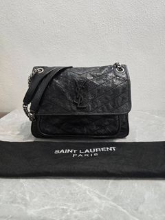(Category: ) located in . Submitted by SecondhandItems97 (Listing ID 1447551065, Image 1). Description: .