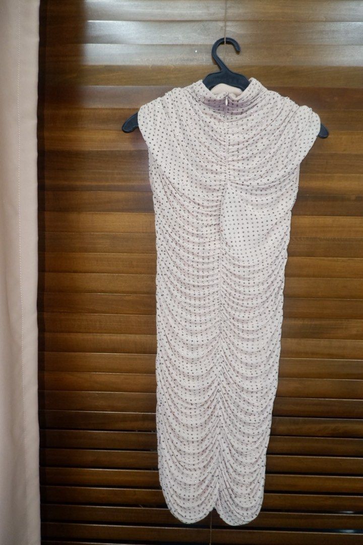 ZARA Evening Dress (Category: Evening dresses & gowns) located in Manila. Submitted by ohwonus (Listing ID 1447601112, Image 3). Description: Used once.