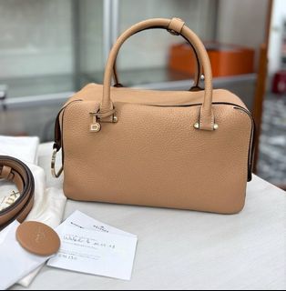 (Category: ) located in . Submitted by millenlavish_outlet (Listing ID 1447712542, Image 1). Description: .