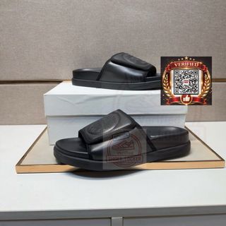 (Category: ) located in . Submitted by shoes.locker (Listing ID 1447693709, Image 1). Description: .