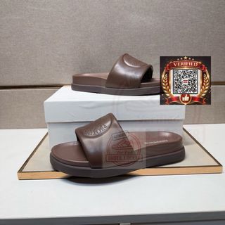 (Category: ) located in . Submitted by shoes.locker (Listing ID 1447694357, Image 1). Description: .