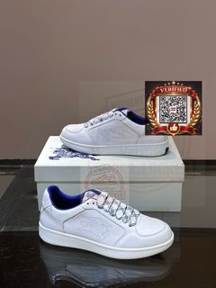 (Category: ) located in . Submitted by shoes.locker (Listing ID 1447704244, Image 1). Description: .