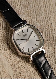由 oldwatch.tw (刊登 ID 1447839755，圖片 1) 提交，位於 的 (類別：)，說明：。