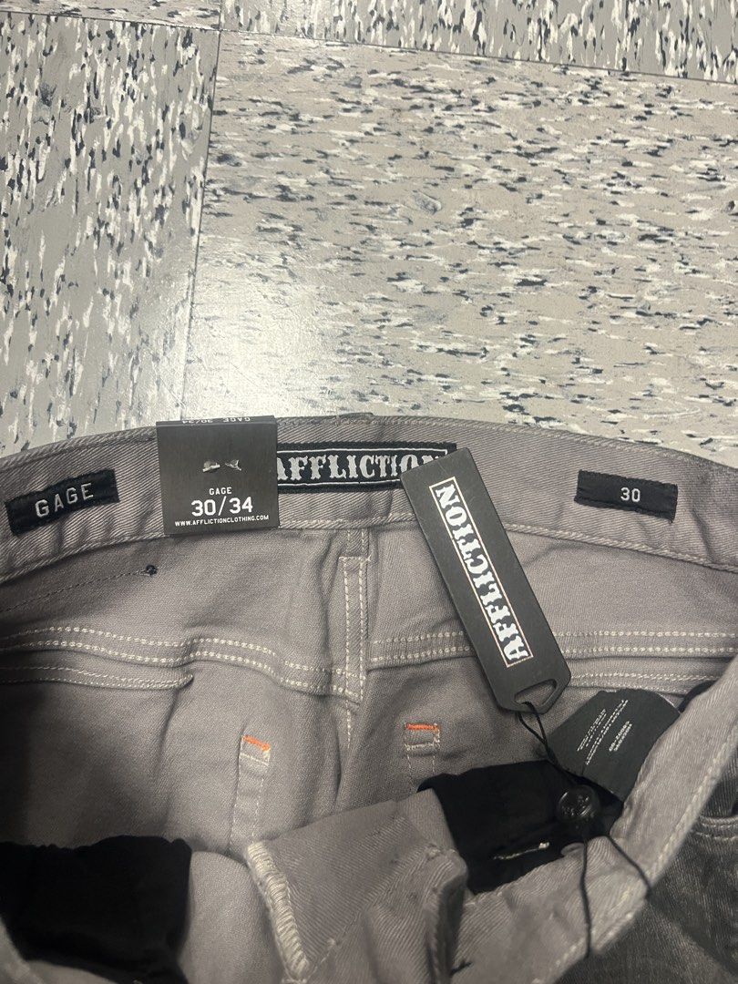 Affliction (Category: Jeans) located in Lucena. Submitted by zhildaze (Listing ID 1447715378, Image 3). Description: Affliction Jeans Size 30 and 32 As new Excellent 3880 .