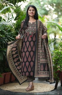 (Category: ) located in . Submitted by haniaboutique (Listing ID 1447763412, Image 1). Description: .