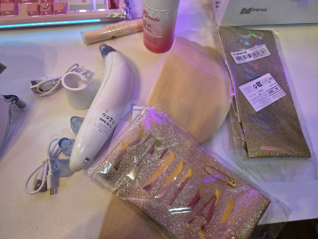 Assorted items, beauty, birthday, and face care (Category: Face Care) located in Muntinlupa City. Submitted by maimaistuff (Listing ID 1447859178, Image 2). Description: - Bundle of essential beauty tools - Includes LED face mask for glowing skin - White pore vacuum cleaner (USB rechargeable) - Set of false eyelashes for a dramatic look - Assorted lip glosses - Facial cleanser bottle - Other small beauty accessories - All items are in good, pre-l