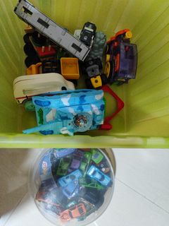 (Category: ) located in . Submitted by ttwei.1 (Listing ID 1447795717, Image 1). Description: .