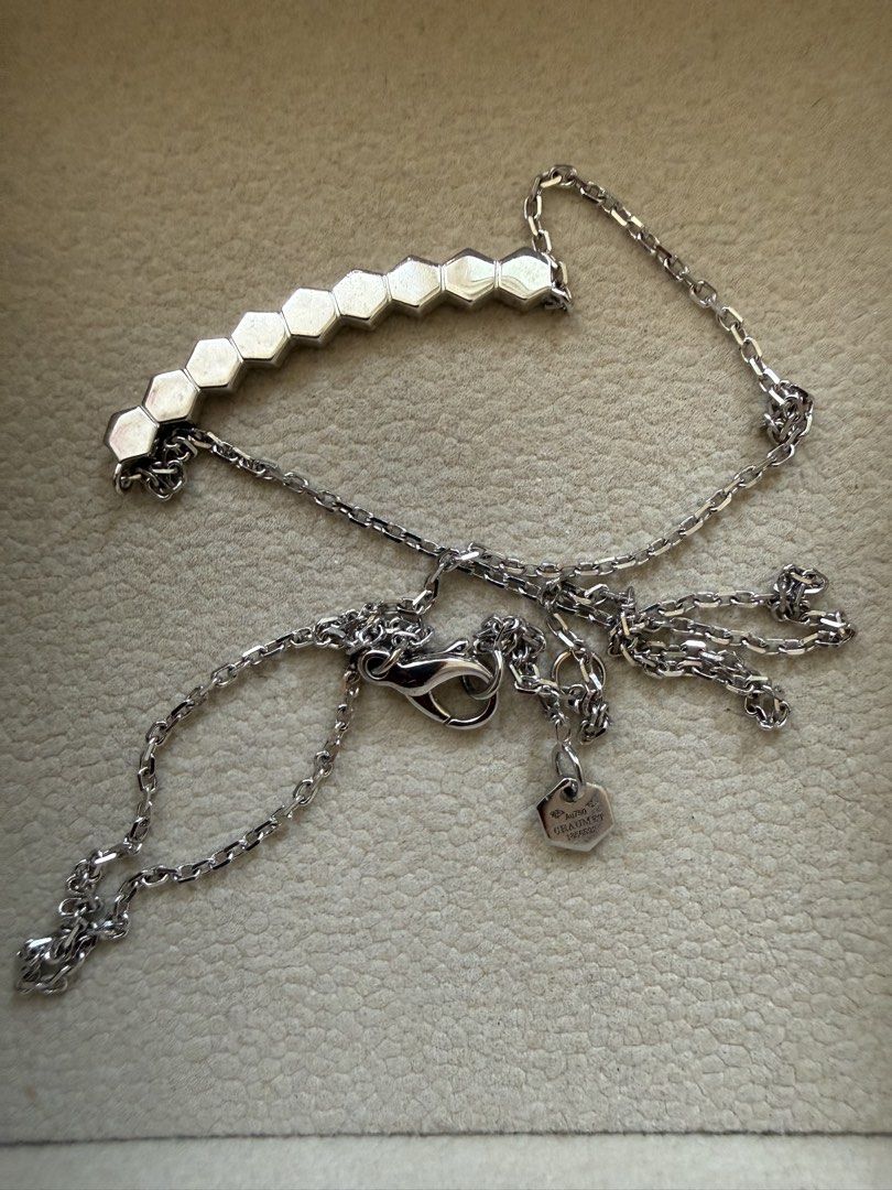 Auth Chaumet Bee My Love Necklace (Category: Necklaces) located in Makati City. Submitted by aurummaison (Listing ID 1447752530, Image 3). Description: 5 grams 16 inches .