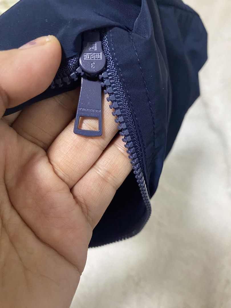 Authentic Burberry Dust Bag / Storage Bag Pouch (Category: Luxury Bags & Wallets) located in Bacoor. Submitted by brandedluxuryshop (Listing ID 1447873518, Image 3). Description: .
