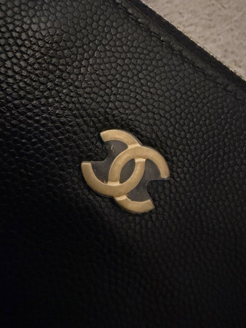 Authentic Chanel Pouch (Category: Luxury Bags & Wallets) located in Taguig. Submitted by mainsourceph (Listing ID 1447719061, Image 1). Description: Chanel C25 Pouch Caviar Leather Gold Hardware Pouch Only.