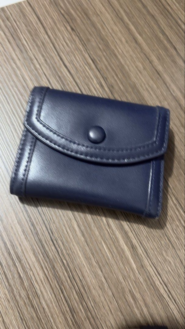 Authentic Charles & Keith Wallet Bundle (Category: Wallets & Card holders) located in Manila. Submitted by annx18 (Listing ID 1447808498, Image 2). Description: Decluttering sale! Selling it as a set for ₱1,000 (free shipping) • Charles & Keith Wallet (tri-fold) • (2) Compact card holders All lightly used, stored for months No issues, all functional.