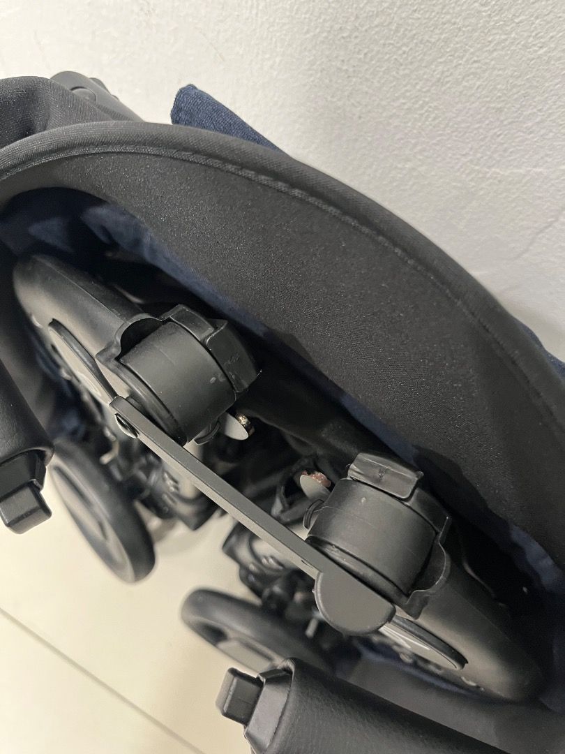 Looping Mini Squizz Stroller (Category: Strollers) located in Cavite. Submitted by shairagjavier (Listing ID 1447782771, Image 2). Description: - Lightweight and compact design - Folds easily for convenient travel - Secure 5-point harness for safety - Padded seat for maximum comfort - Includes a handy storage bag - Ideal for parents on the go ** will also include original box ** bought for 12,999 ** RFS : hindi na nagagamit, naka stock nalang. .