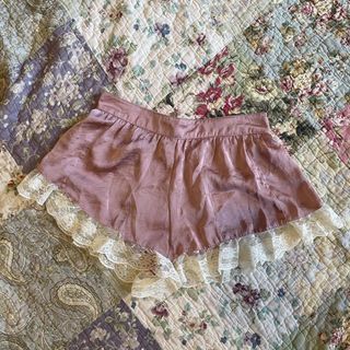 (Category: ) located in . Submitted by yogicave (Listing ID 1447877259, Image 1). Description: .