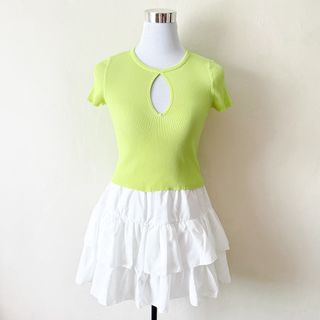 (Category: ) located in . Submitted by rosywardrobe (Listing ID 1447810500, Image 1). Description: .