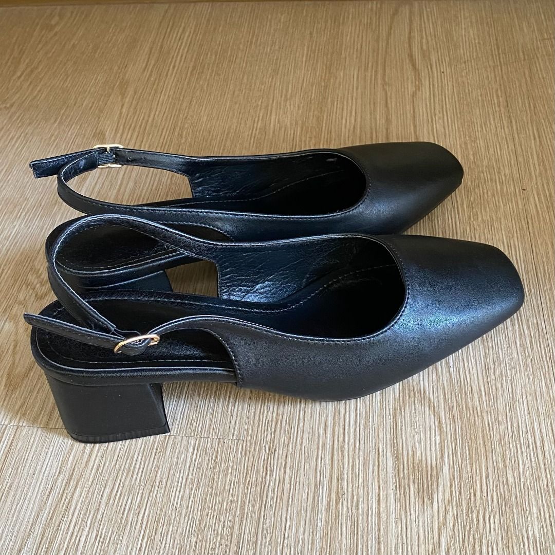 Black Leather Backstrap Low Heel Pumps (CUCCO from Shein) (Category: Heels) located in Las Pinas. Submitted by paperfolle (Listing ID 1447703399, Image 3). Description: Used once for a corporate event RFS: Too many shoes.