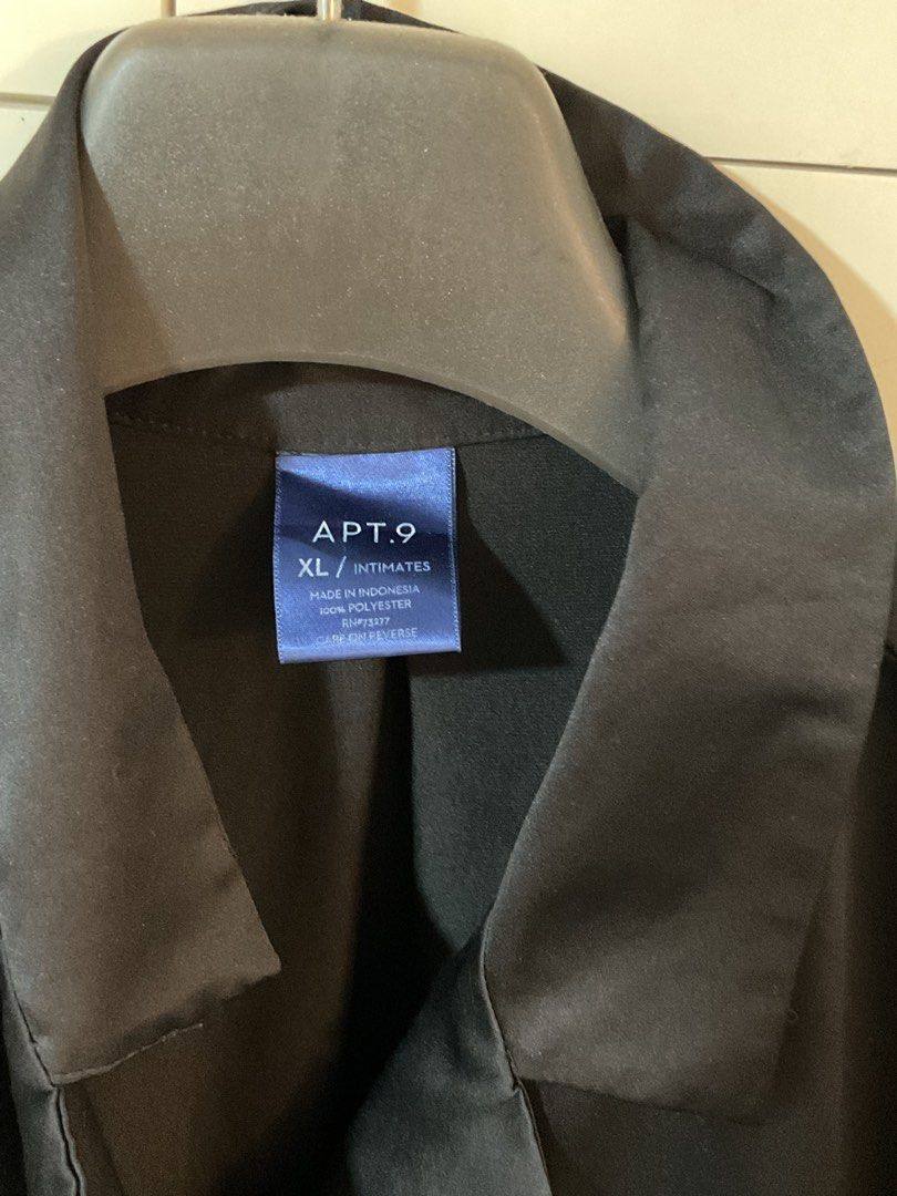 Black Satin Longsleeve (Category: Undergarments & Loungewear) located in Bulacan. Submitted by periwinkle_21 (Listing ID 1447868906, Image 2). Description: CLEARANCE SALE MGA SISSY❤️ for declutter purposes only - Color: Black - Material: Satin Polyester - Size: XL - Style: Long sleeve, button-up - Features: Button cuffs, collar, chest pocket -NO ISSUE.