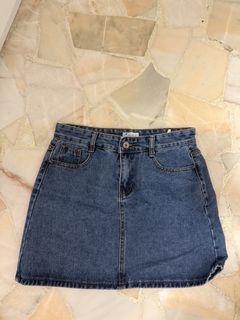 (Category: ) located in . Submitted by alyak22 (Listing ID 1447854930, Image 1). Description: .