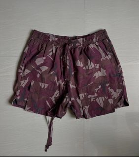 (Category: ) located in . Submitted by lucyindesky (Listing ID 1447868374, Image 1). Description: .