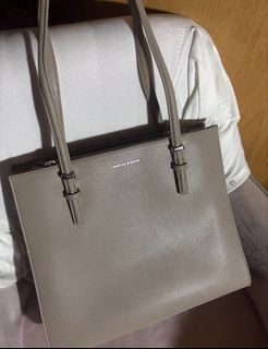 （分類：）位於 。 由 donnatsoi0815 提交（商品編號 1447859661，圖片 1）。簡介： 。