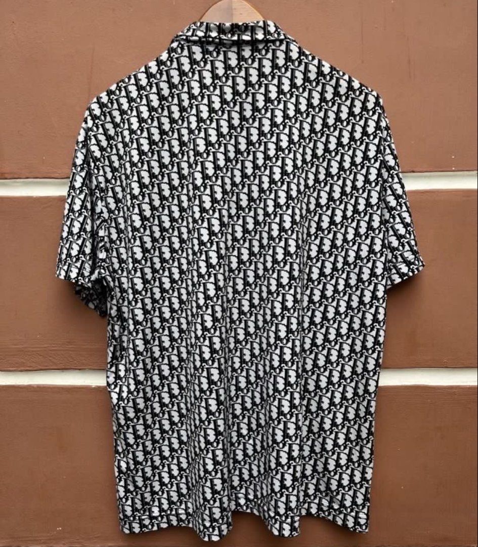 Christian dior monogram polo shirt (Category: Luxury Apparel) located in Cavite. Submitted by ohmie23 (Listing ID 1447838015, Image 3). Description: Christian dior monogram polo shirt Dimention 25 x 23.5 inch cut tag.