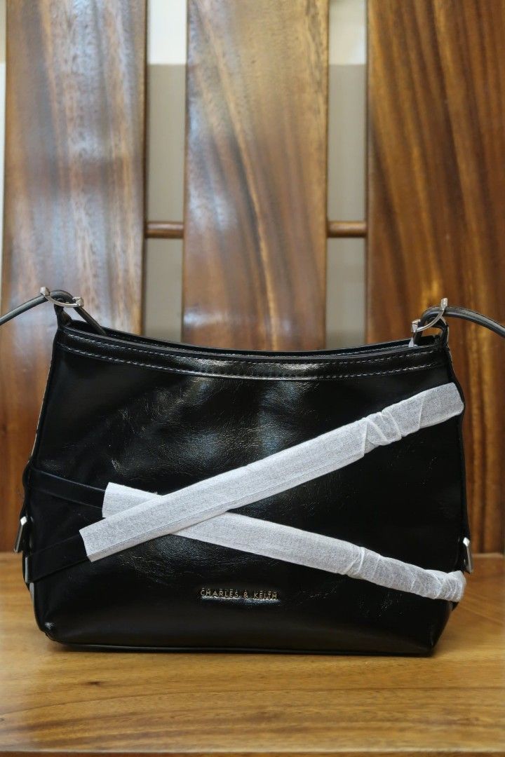 C&K Hobo bag buckled straps (Category: Shoulder Bags) located in Makati City. Submitted by krishtyle (Listing ID 1447741262, Image 3). Description: Remaining on-hand items nalang po ito. Actual photos posted. 650 each nalang po 📍Makati Gcash payment Can do lalamove around Metro Manila SF shouldered by the buyer Thank you!😊💕.