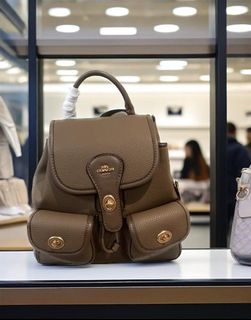 （分類：）位於 。 由 bellezza. 提交（商品編號 1447734415，圖片 1）。簡介： 。