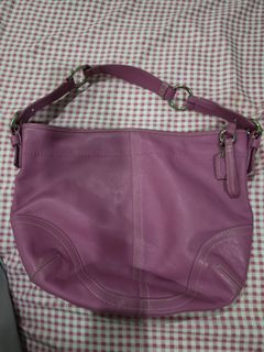 (Category: ) located in . Submitted by fortheloveofthrifts (Listing ID 1447804478, Image 1). Description: .