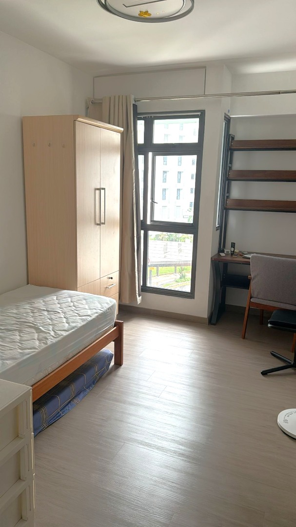 (Category: ) located in . Submitted by your_rental_specialist (Listing ID 1447784043, Image 1). Description: .