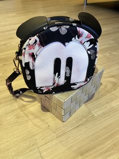 (Category: ) located in . Submitted by whimsales (Listing ID 1447788535, Image 1). Description: .