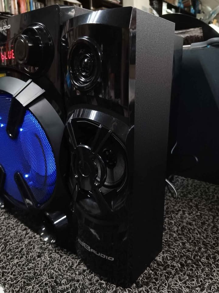 dB Audio MAX 62 2.1 Home Theater Subwoofer System (Category: Soundbars, Speakers & Amplifiers) located in Pasay City. Submitted by enrico_appliances (Listing ID 1447821022, Image 3). Description: - dB Audio MAX 62 2.1 Home Theater Subwoofer System - 800 Watts Peak Music Power Output - Features a 6-inch Woofer - Connectivity: SD, USB, FM Radio, AUX Input, Bluetooth - Includes Remote Control - Enhance your home audio experience.