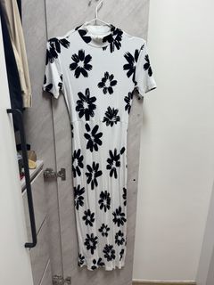 (Category: ) located in . Submitted by ivonne.quek (Listing ID 1447776441, Image 1). Description: .