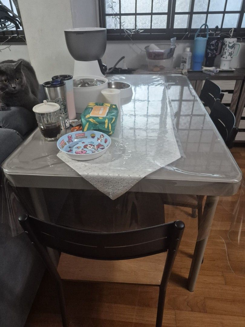 Dining table (Category: Other Kitchenware & Tableware) located in Singapore. Submitted by didikai (Listing ID 1447775879, Image 2). Description: Selling for $100 Good condition Sturdy and well maintained.