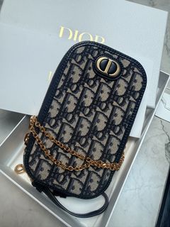 (Category: ) located in . Submitted by stylebyn (Listing ID 1447760608, Image 1). Description: .