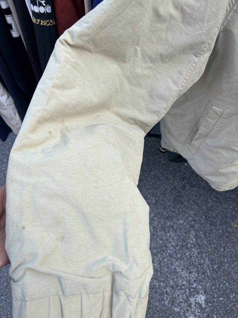 Dockers by Levis Workwear Jacket (Category: Coats, Jackets and Outerwear) located in Paka. Submitted by selleralsobuyer (Listing ID 1447685733, Image 3). Description: 26/28 condition refer photos.