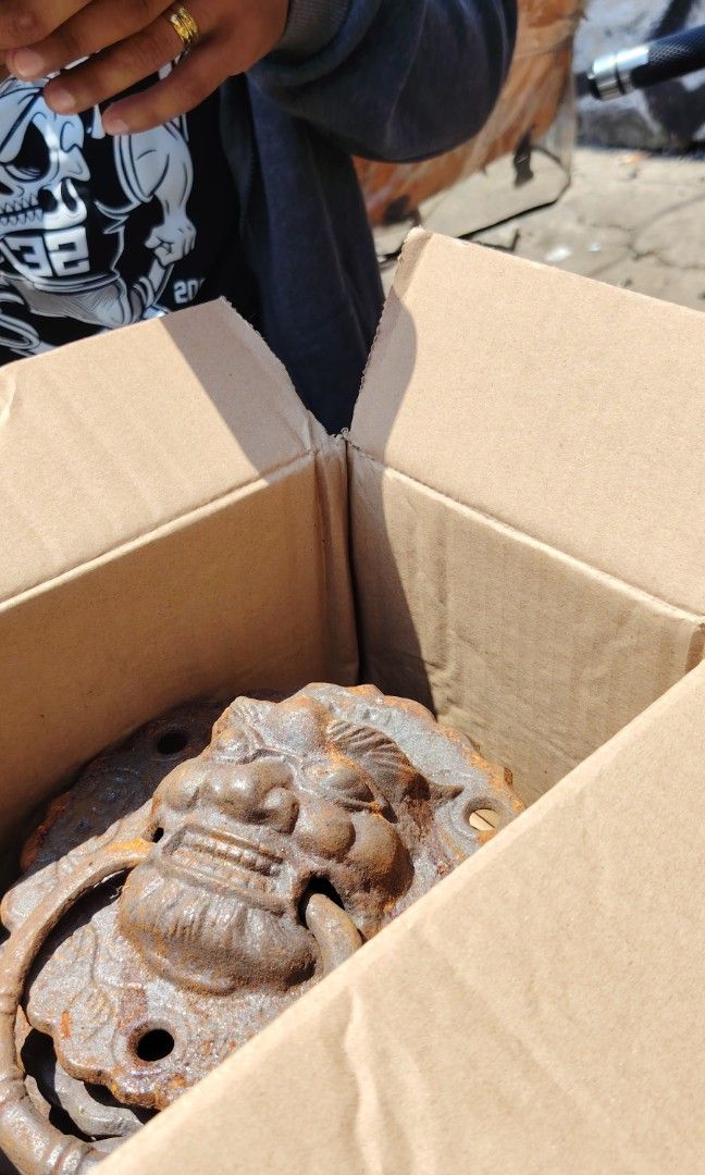 Door knocker (Category: Locks, Doors & Gates) located in Caloocan City. Submitted by zenmountain-d8b1c0 (Listing ID 1447694927, Image 2). Description: 700 each Cod.