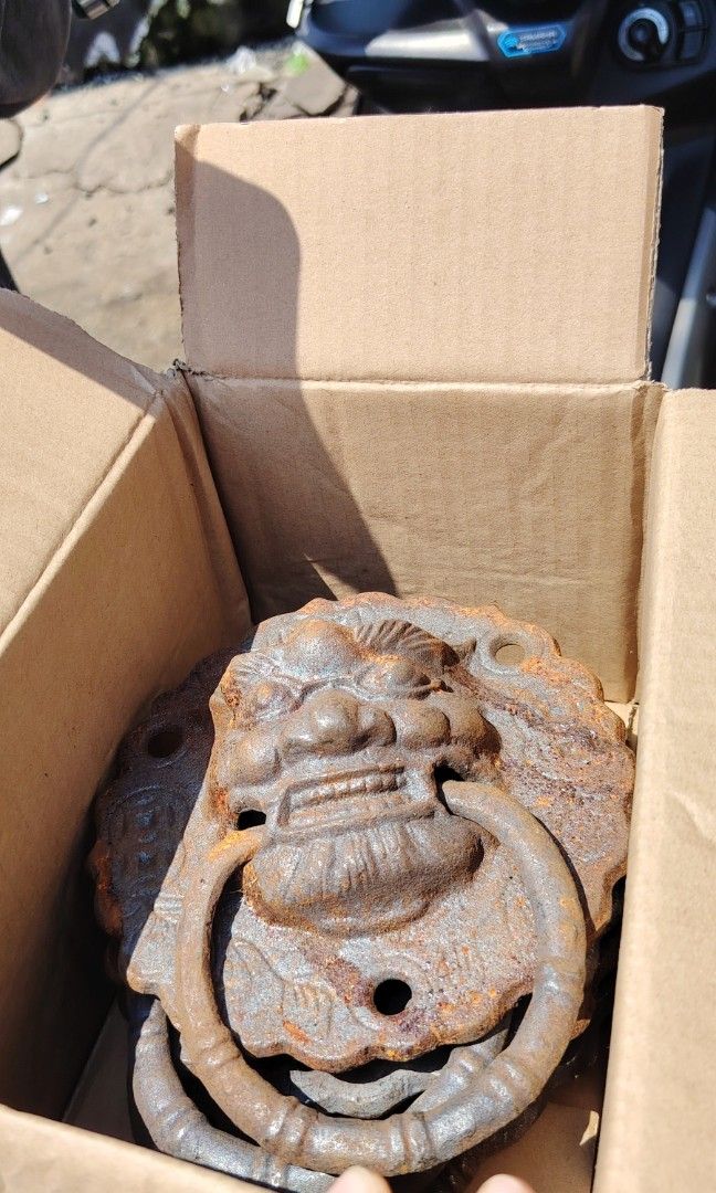 Door knocker (Category: Locks, Doors & Gates) located in Caloocan City. Submitted by zenmountain-d8b1c0 (Listing ID 1447694927, Image 1). Description: 700 each Cod.