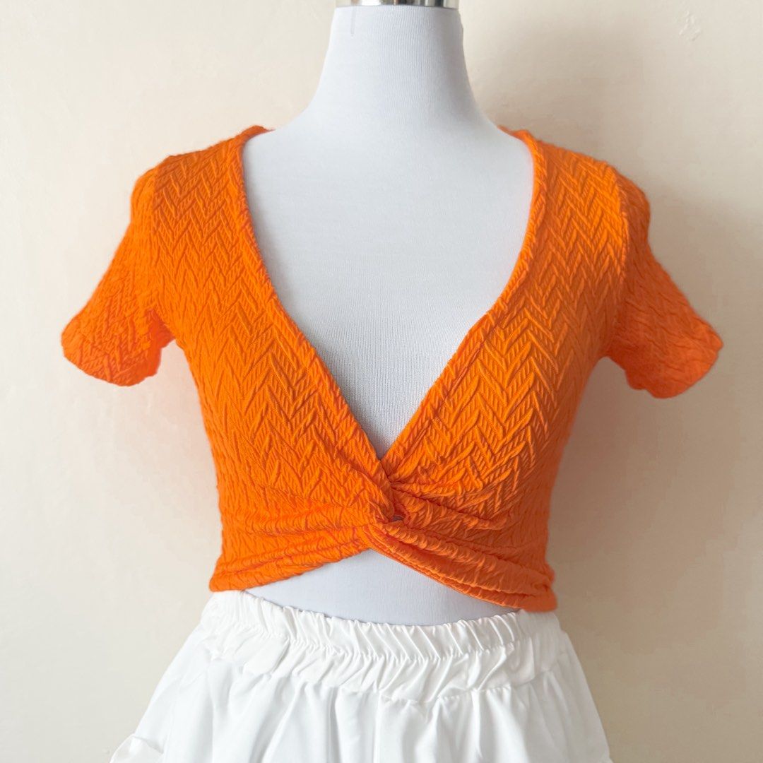 Dunnes Orange Twist Front Textured Crop Top (Category: Others Tops) located in Antipolo. Submitted by rosywardrobe (Listing ID 1447809034, Image 3). Description: 🎀 MAKE READING A HABIT 🎀 • No order form, no reservation! • Strictly 1 day reservation • Payment first before order processing • No return, No exchange • Don’t make an offer if you’re not 100% sure • No shipping every weekends — PAYMENT CHANNELS — • GCash • Gotyme • Maya • BDO • BPI • 