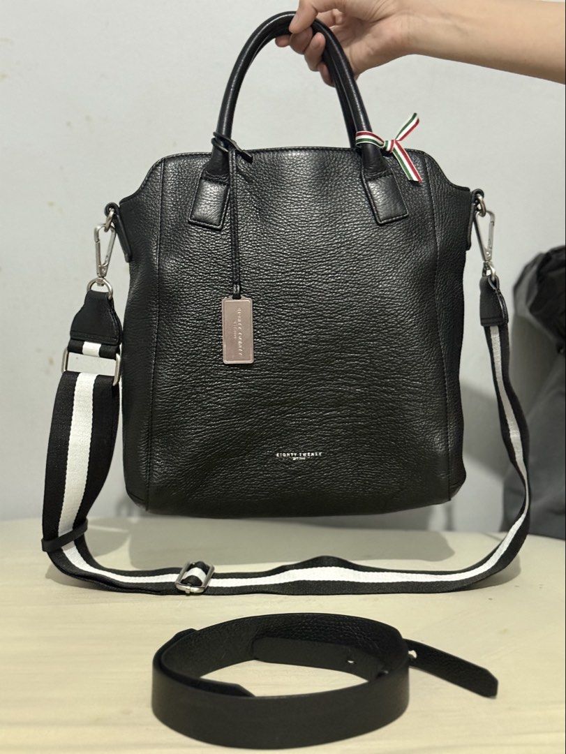 EIGHTY TWENTY LEATHER BLACK CROSSBODY BAG (Category: Cross-body Bags) located in Quezon City. Submitted by hilligna (Listing ID 1447811121, Image 1). Description: EIGHTY TWENTY AUTHENTIC LEATHER BAG Brandnew Condition No issue With 2 Free Straps Sobrang Ganda😍 Super Rare na rin. Bought it in Europe for 250$ Selling it for only 3,800 only Negotible for sure buyer PM sa Interested.
