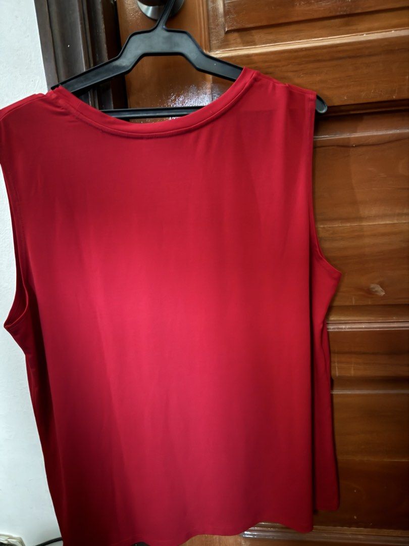 Evan Picone sleeveless top size XL (Category: Sleeveless) located in Manila. Submitted by bondea (Listing ID 1447680405, Image 2). Description: BNWT Size: XL Color: Birmingham fire red .