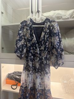 (Category: ) located in . Submitted by destashingmycloset (Listing ID 1447796537, Image 1). Description: .