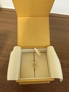 由 secondhandthingsssssss (刊登 ID 1447740720，圖片 1) 提交，位於 的 (類別：)，說明：。