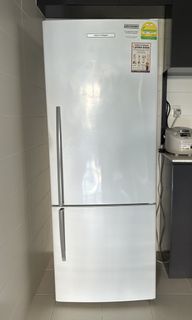 (Category: ) located in . Submitted by sophie883 (Listing ID 1447713345, Image 1). Description: .