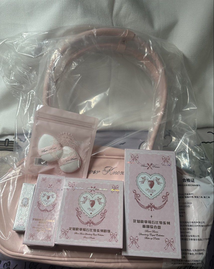 Flower knows 6 items makeup set (Category: Makeup) located in Manila. Submitted by honeyglow (Listing ID 1447822534, Image 1). Description: 1 fk hobo bag 1 makeup palette 02 strawberry cassis 1 pressed powder 01 1 blush 02 1 VA03 travel size concealer 1 face puff.