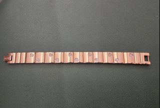 （分類：）位於 。 由 haloa 提交（商品編號 1447804228，圖片 1）。簡介： 。