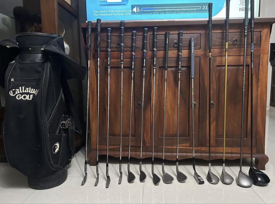 FOR SALE: Lefty golf set for beginners (Category: Golf) located in Manila. Submitted by ch4mpagnemami (Listing ID 1447810961, Image 1). Description: - Full set of golf clubs - Includes driver, irons (3-SW), and putter - Maruman Verity XI irons (some Odyssey branding) - Callaway golf bag (black with white accents) - Ideal for beginners or intermediate players - Ready for the course RFS: extra golf set 📍pick up las pinas.
