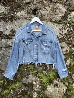(Category: ) located in . Submitted by the.lostwardrobe (Listing ID 1447700100, Image 1). Description: .