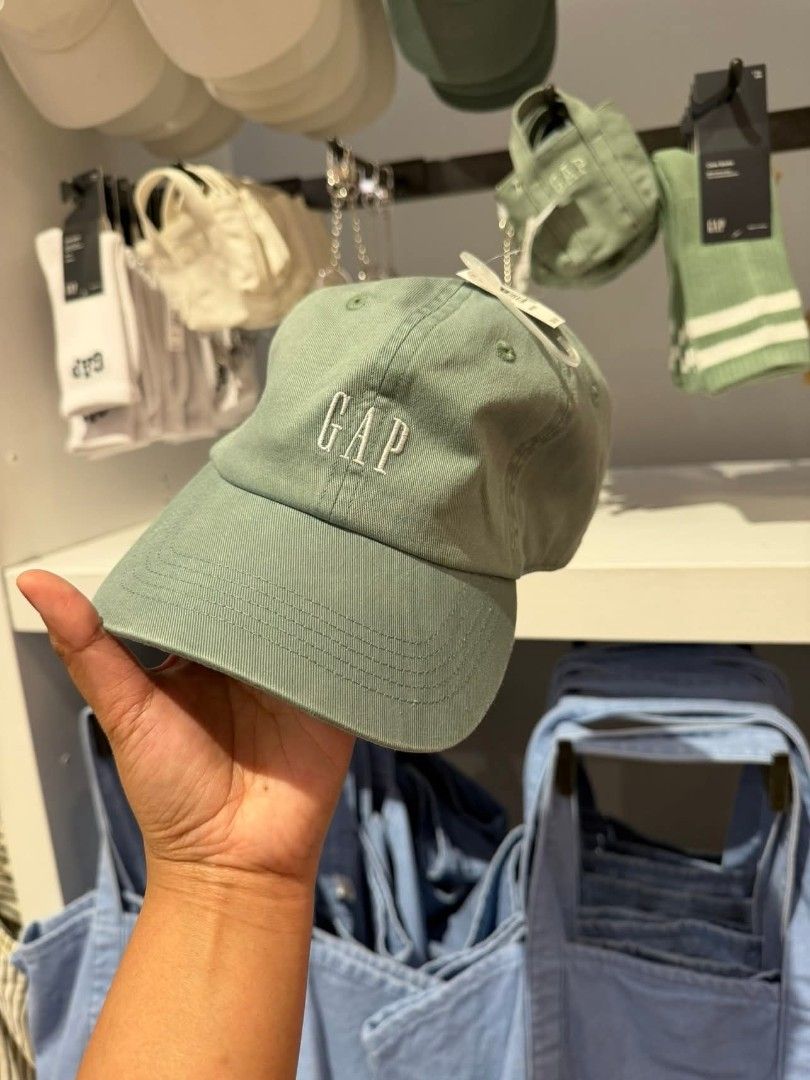 gap (Category: Activewear) located in Bongabon. Submitted by japanpasabuyers (Listing ID 1447737657, Image 3). Description: .